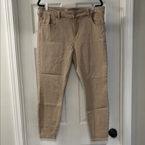 Liverpool Piper Hugger Ankle Beige Denim Pants